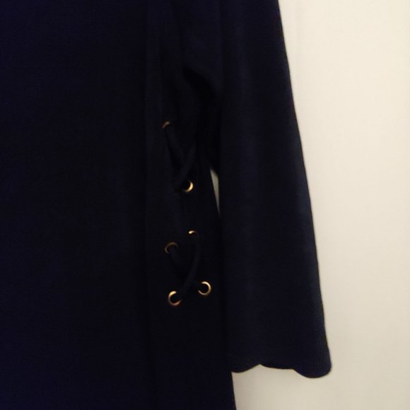 Chico's Travelers black Lace-Up Side slinky knit Top 2 asymmetrical hemline - Picture 6 of 7